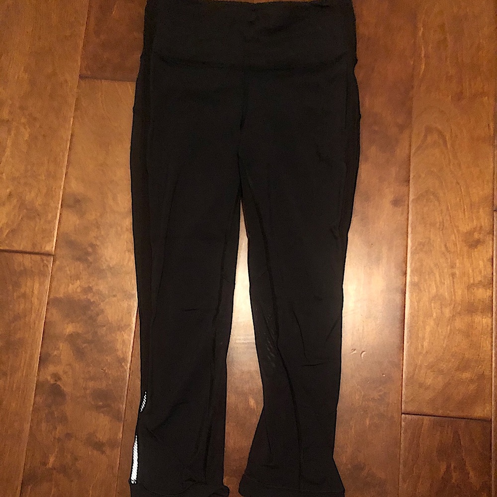 2 Lulu Lemon running 7/8 leggings.